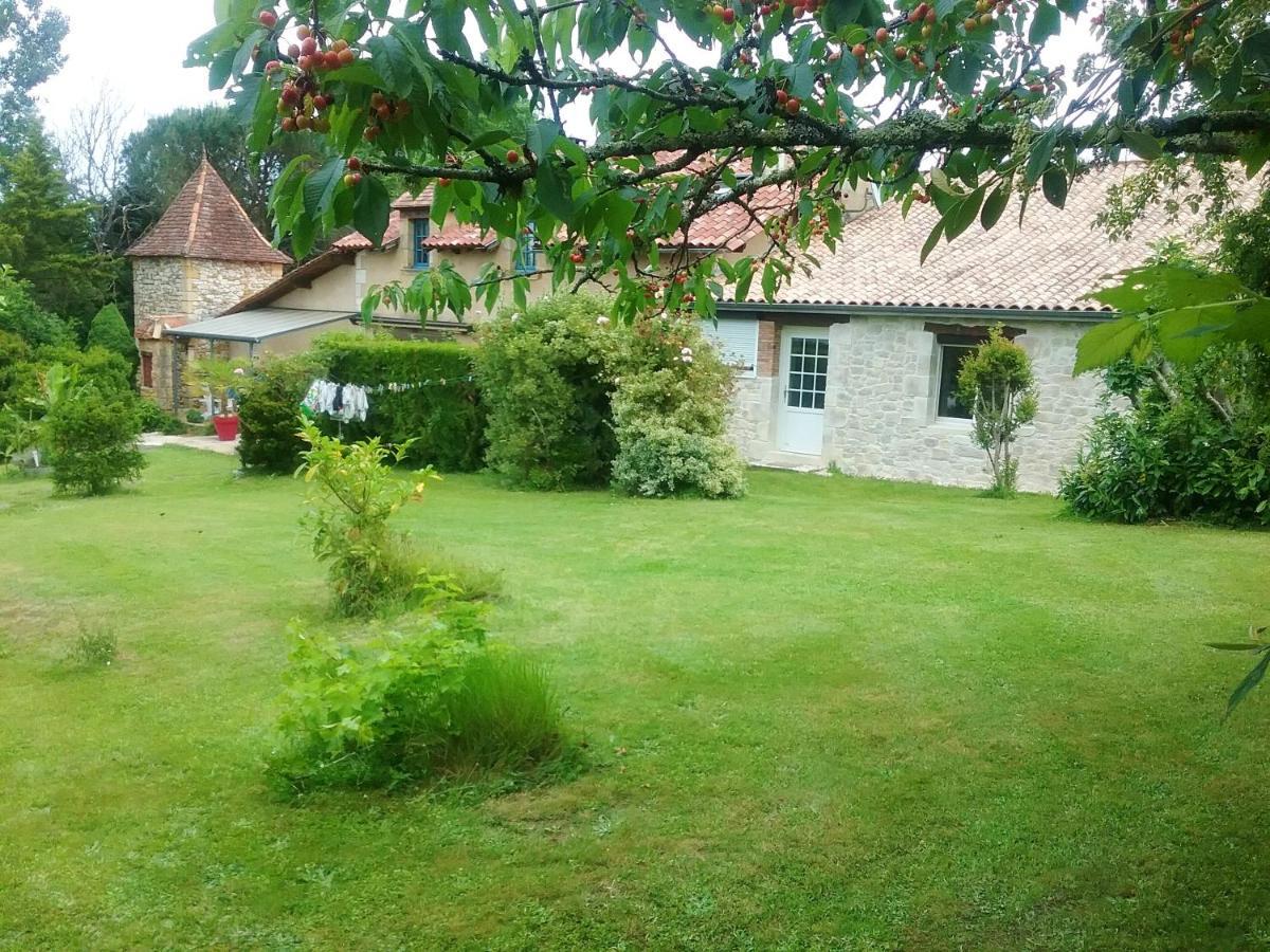 Villa Charmante A Bosset Avec Piscine Partagee Exterior foto